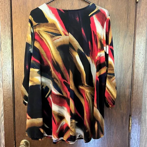 New Directions Pull-Over Top - Picture 2 of 4